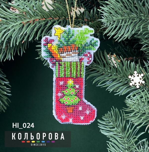 Новорічна іграшка на пластиковій основі №24 Чобіток з подарунками